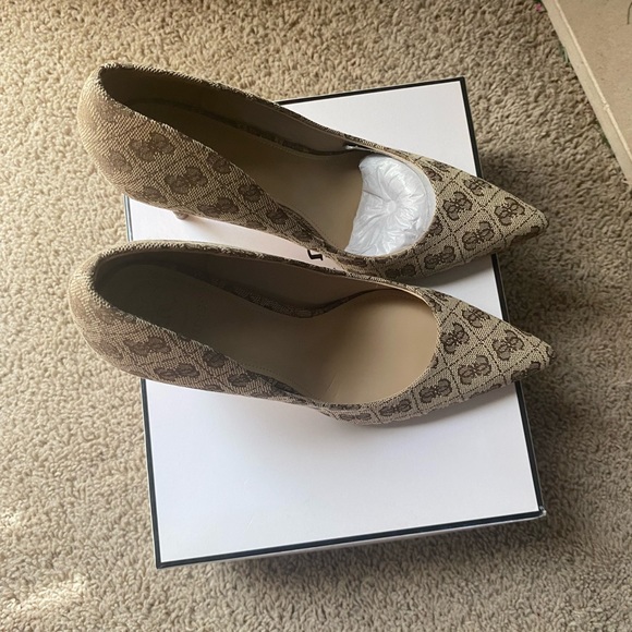 GUESS WOMEN’S heel size 8M - Picture 3 of 9